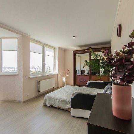 Super View, Luxury Apartment Near Chernihiv Metro. Κίεβο Εξωτερικό φωτογραφία