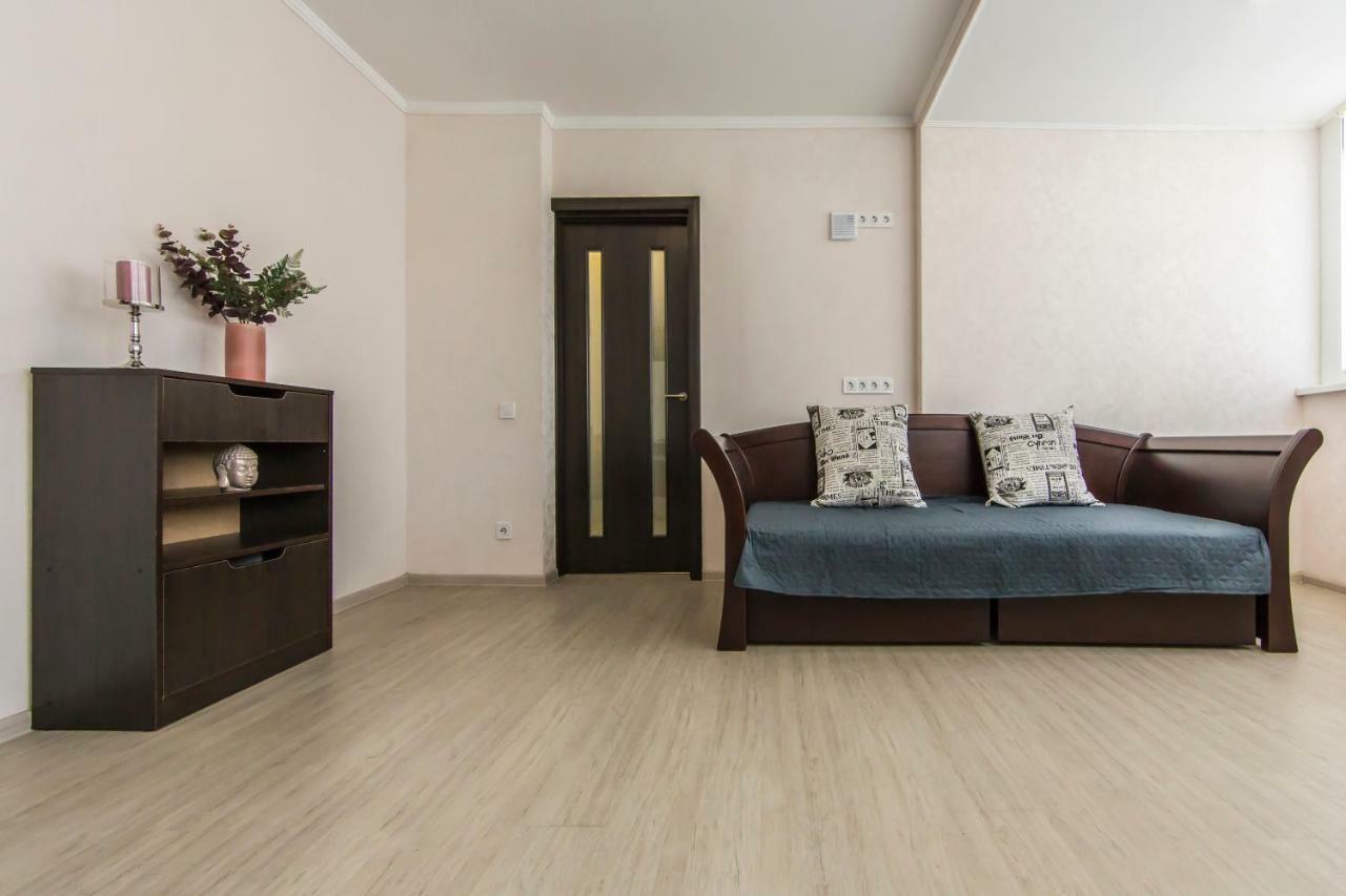 Super View, Luxury Apartment Near Chernihiv Metro. Κίεβο Εξωτερικό φωτογραφία