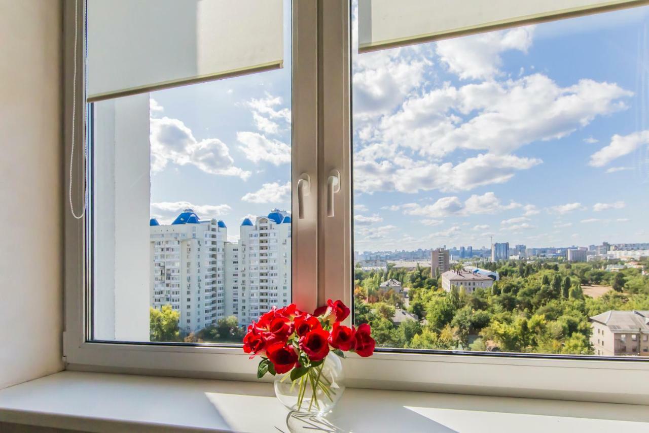 Super View, Luxury Apartment Near Chernihiv Metro. Κίεβο Εξωτερικό φωτογραφία